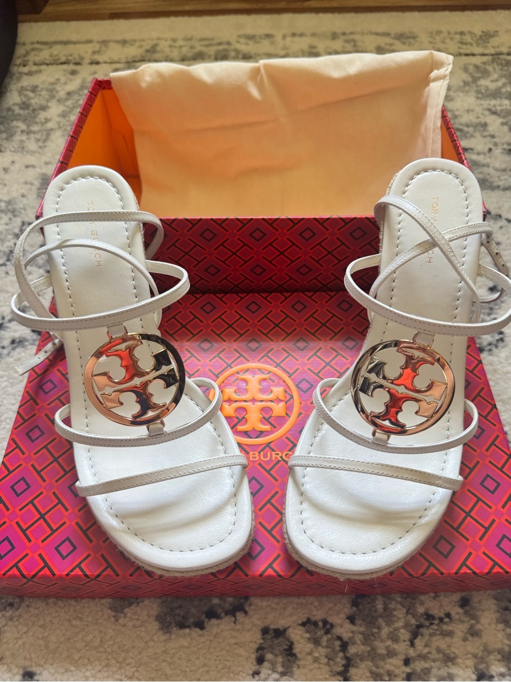 Tory Burch White capri miller espadrille wedge 85 mm with Gold Logo Medallion